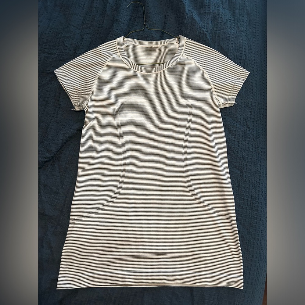Lululemon Swiftly Tech Short Sleeve Crew